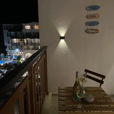 Turquoise Bay Άγιος Κωνσταντίνος και Ελένη