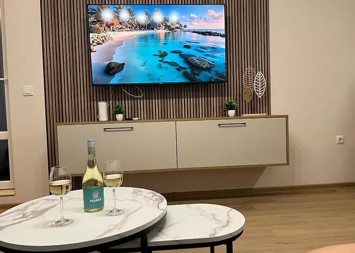 Turquoise Bay * סנט קונסטנטין והלנה